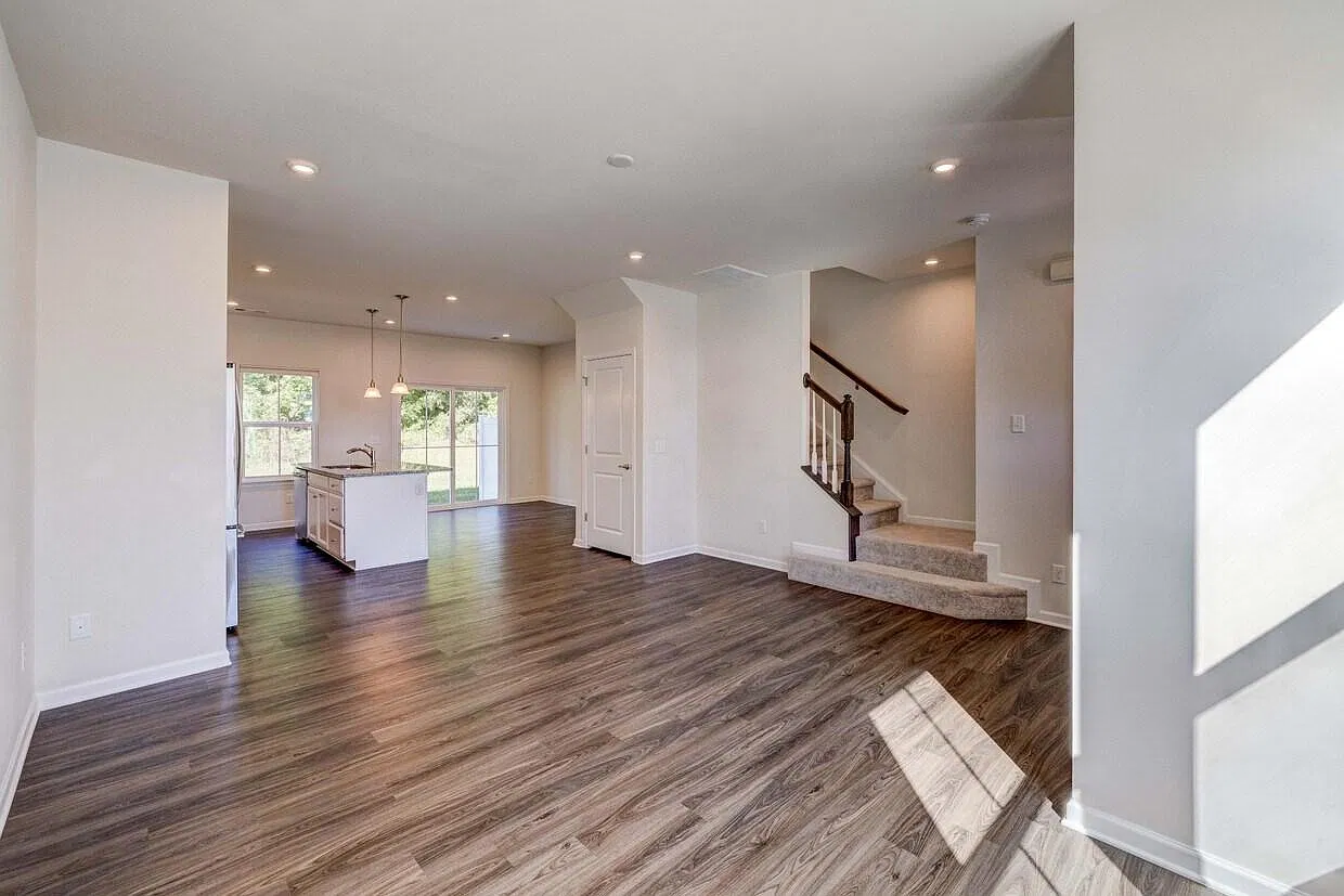 4330 Summercrest Blvd — Photo 3