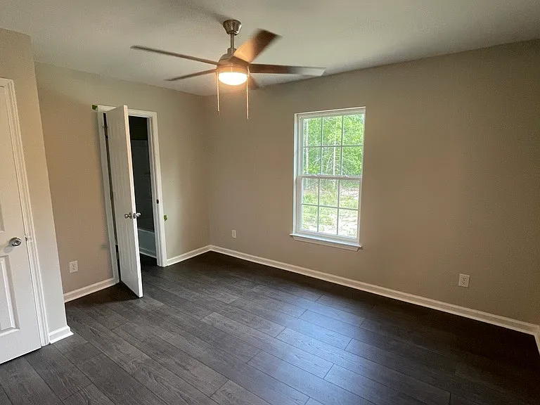 1006 Crystal Springs Dr — Photo 5