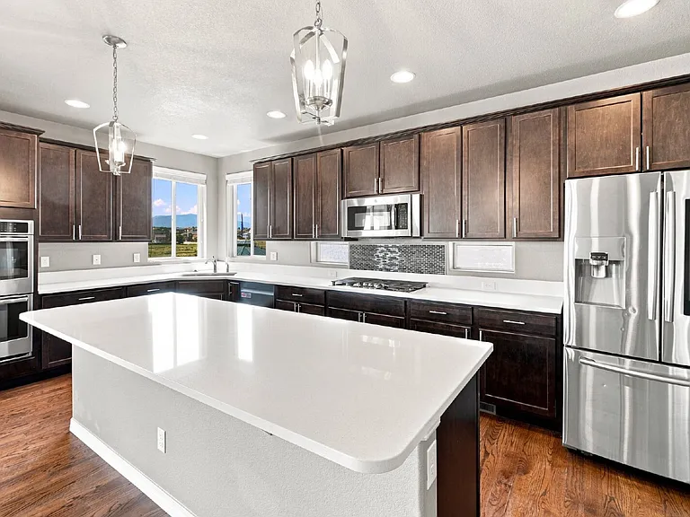 7646 Bigtooth Maple Dr — Photo 9