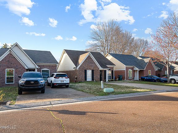5th image of 7361 Hugh Ln