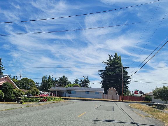 5th image of 1461 NE 8th Ave