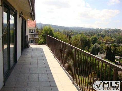 4th image of 5263 Calatrana Dr