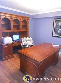 Study/Den with crown molding