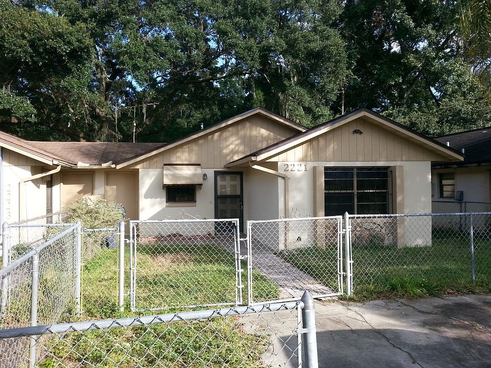 Front with fence