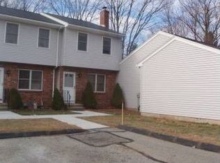 13 Vintner Pl, Enfield, CT 06082