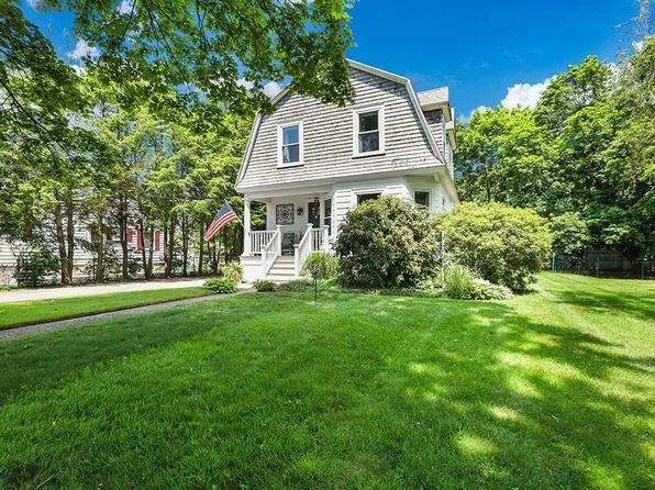 40 Maple St, Mansfield, MA 02048