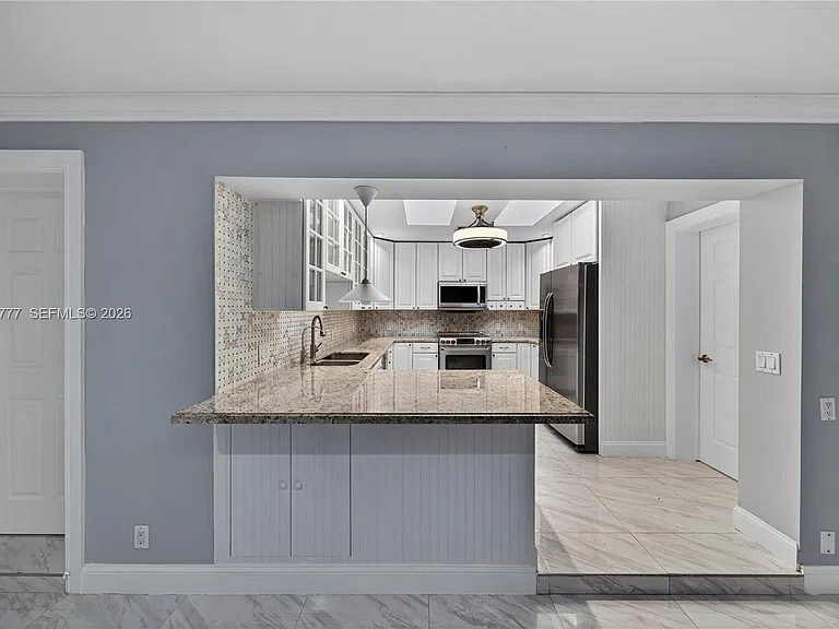 2801 Coral Shores Dr — Photo 10