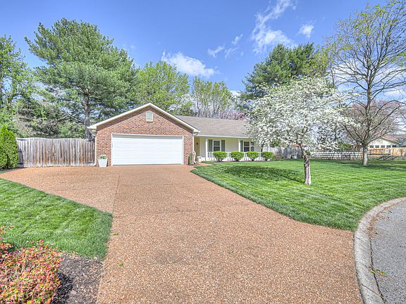 2nd image of 202 Crestlawn Pl