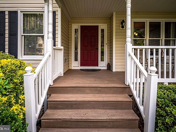 5th image of 9816 Fendale Ln