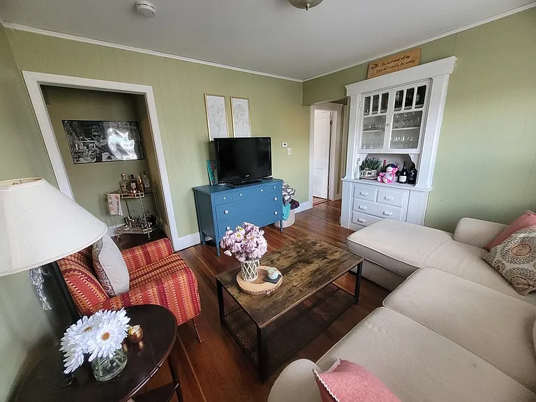 31 Lyman Ave #1 — Photo 6