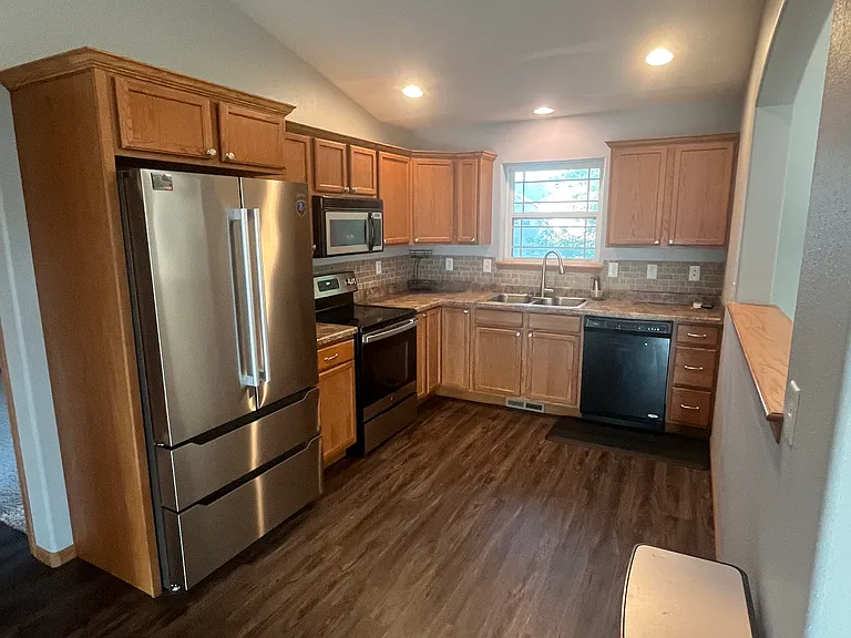 235 N Park Ridge Rd — Photo 6