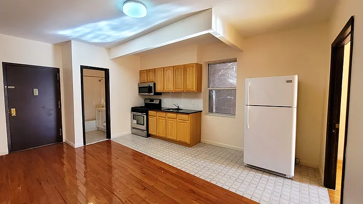 Rented by Chase Global M Realty LLC | media 12