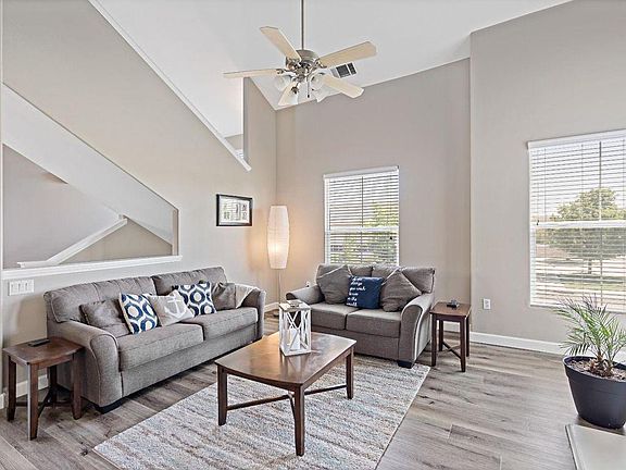 2nd image of 5596 Tares Cir #5596