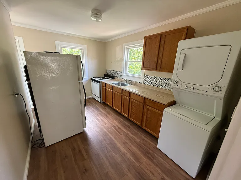 2405 Van Buren St — Photo 4