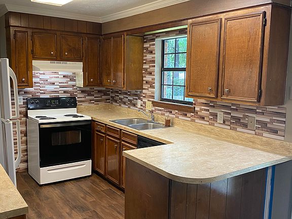 4th image of 107 Wildwood Ln