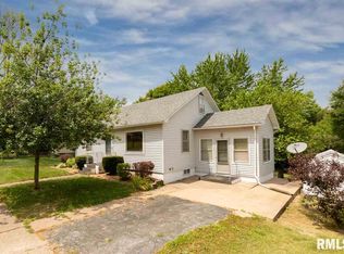 419 10th Ave, Orion, IL 61273