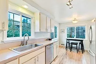 1211 Baltimore Ave — Photo 18