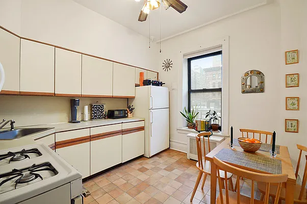 Sold by Corcoran | media 3