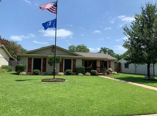 918 Longbeach Dr, Garland, TX 75043