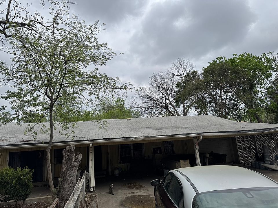 2nd image of 438 S San Ignacio Ave #3