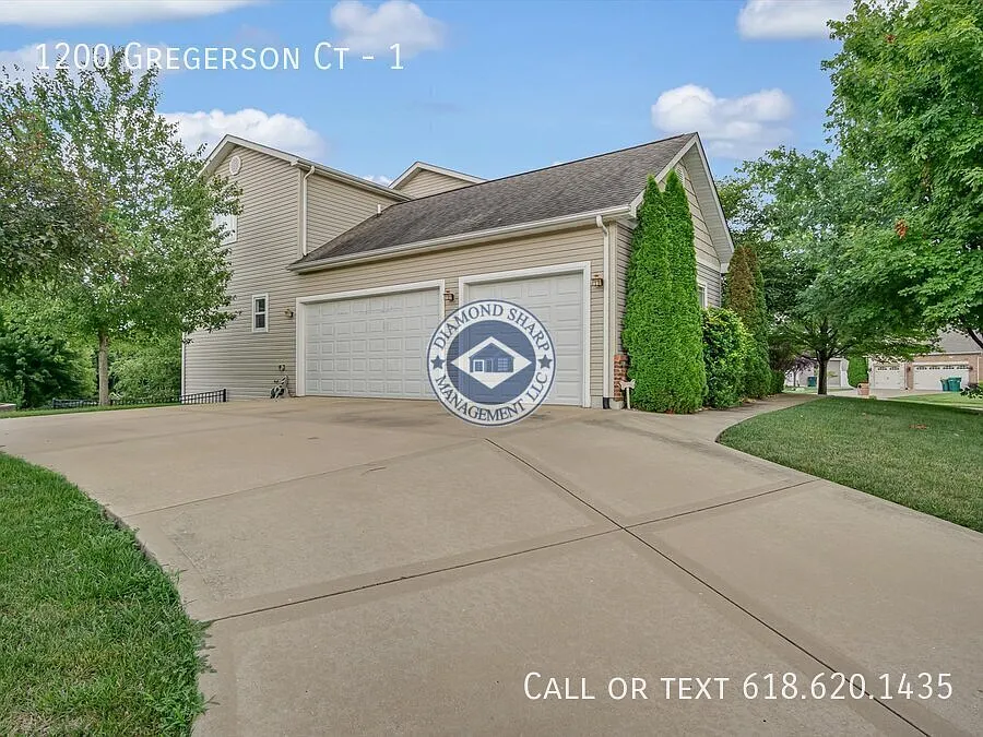 4 bed, 4000 sqft, $3,600 — Photo 3
