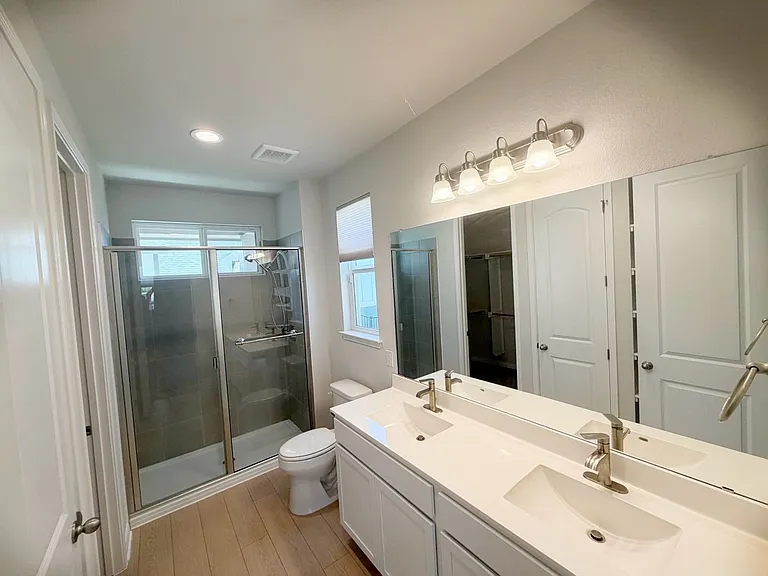 2161 Hofstaat Dr — Photo 12