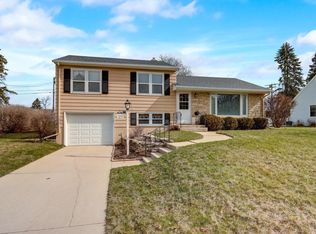 373 E Whitefish Rd, Port Washington, WI 53074