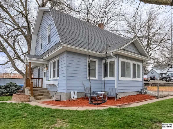 356 E 6th St, Wahoo, NE 68066