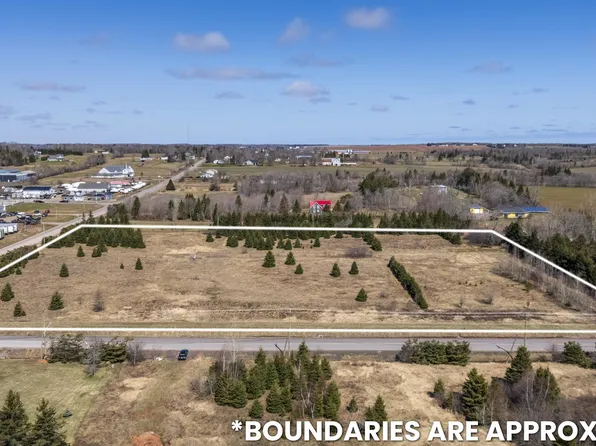 Royalty Junction Rd, Charlottetown, PE C1E 3C8