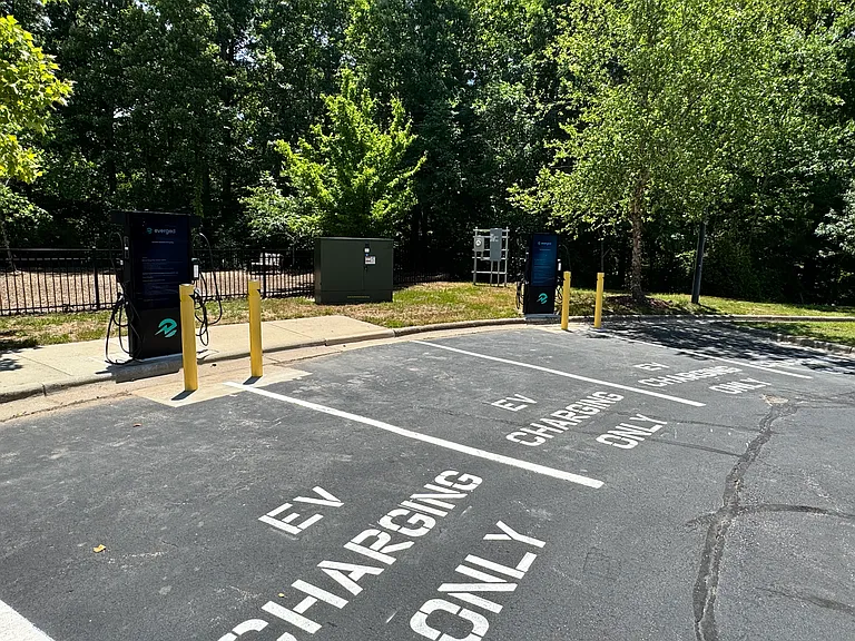 Additional EV chargers near dog park