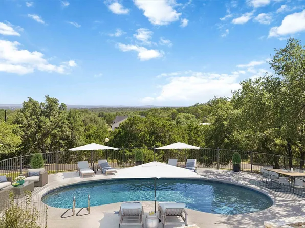318 Remington Dr, Bergheim, TX 78004