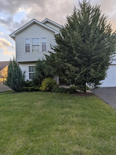 1705 Foxfield Dr Photo 1