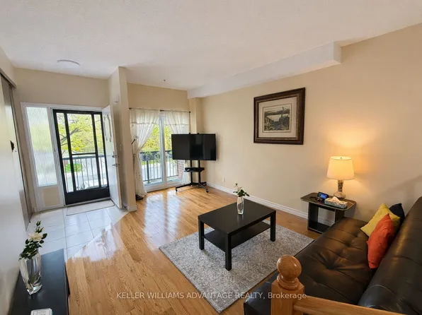 174 Homestead Rd, Toronto, ON M1E 3S2
