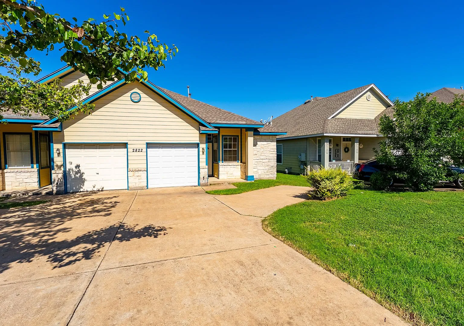 Recently Upgraded Beautiful 3 bedroom, 2 bathroom home in Westchester Park — Photo 1