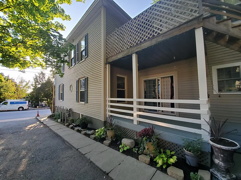 233 Valley St #1 — Photo 8