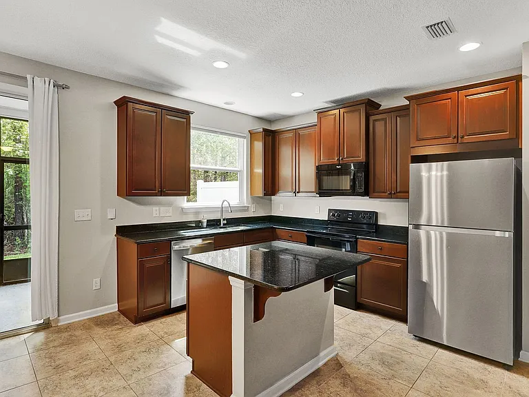 54 Adelanto Ave — Photo 9