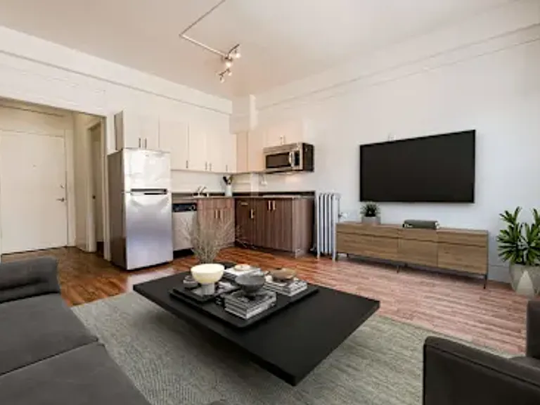Addison on Fourth Apartments — Photo 10