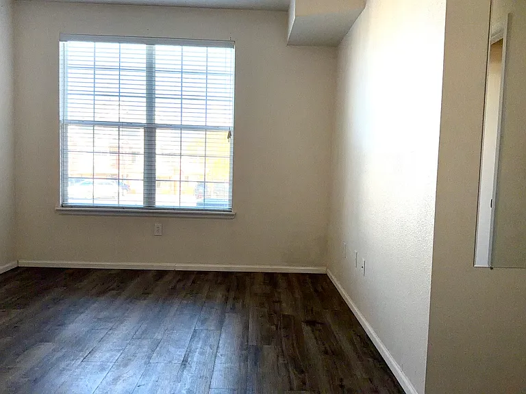 3865 S Dayton St #103 — Photo 7