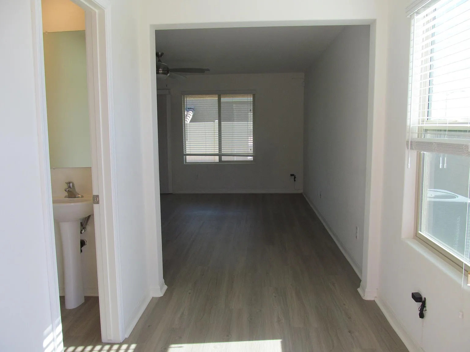 3 bed, 2.5 bath, 1750 sqft, $2,000 — Photo 4