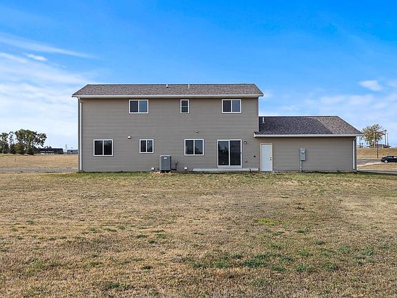 3rd image of 501 Brussels Ct