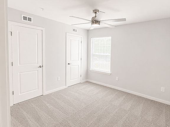 2nd image of 3303 Rozzelles Ferry Rd #114