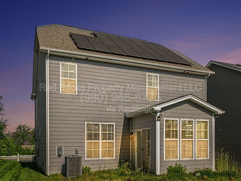 1569 Cambria Ct — Photo 30
