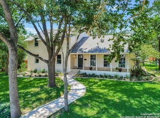 312 Elizabeth Rd, Terrell Hills, TX 78209