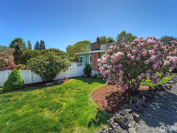 2nd image of 1112 N Cambrian Avenue