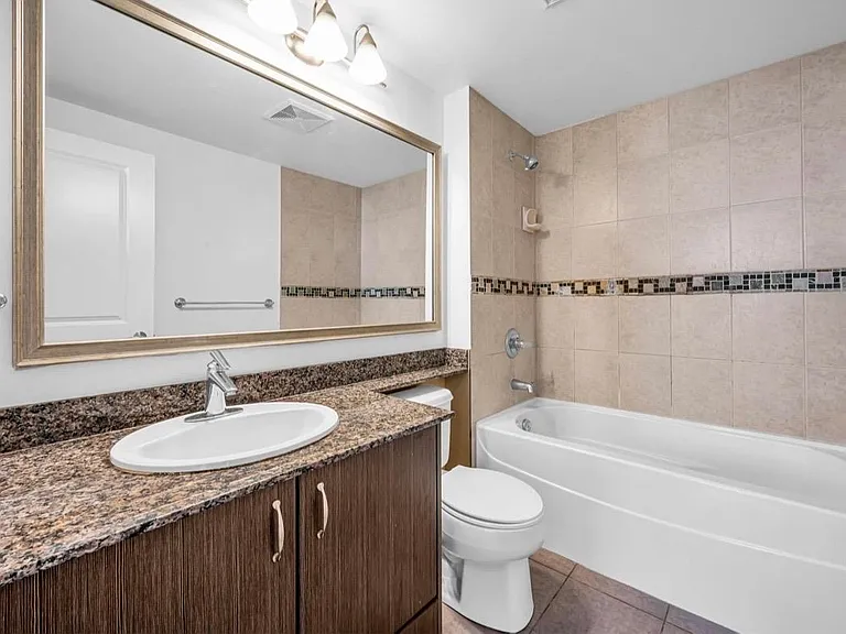 892 Carnarvon St #3303 — Photo 16