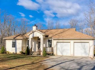 5052 Shannon Hill Rd, Kents Store, VA 23084