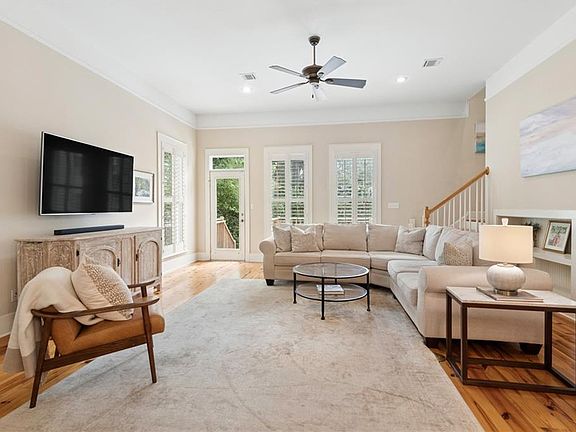 5th image of 6216 Annunciation St