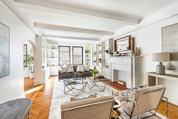 Sold by Compass | media 10