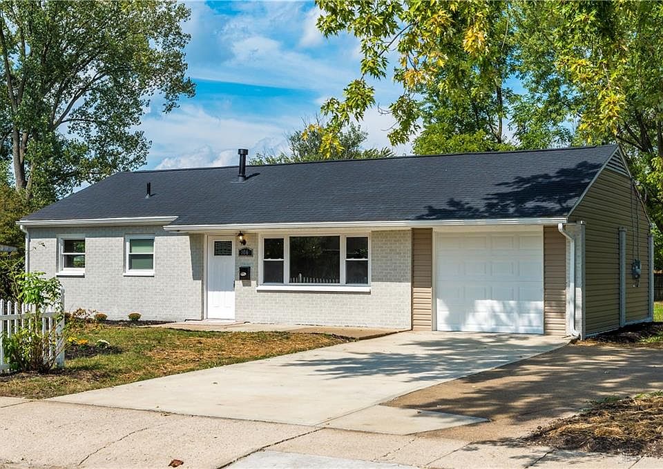 1st image of 106 Maple Gardens Dr