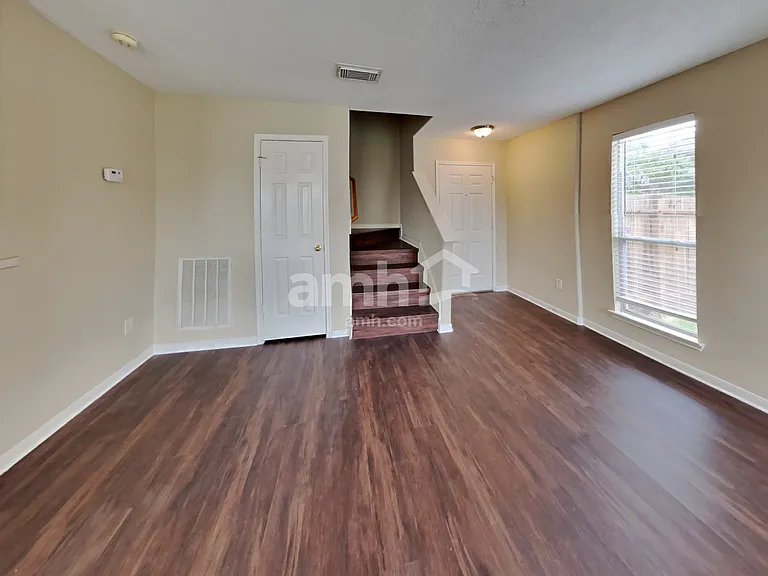 4002 Portman Glen Ln — Photo 8